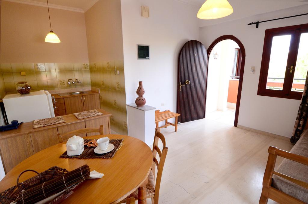 Golden Apartments Агиос-Николаос Экстерьер фото